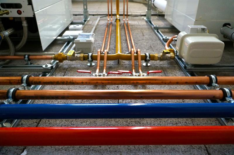 As melhores abraçadeiras para fixação de tubos: guia completo e dicas indispensáveis